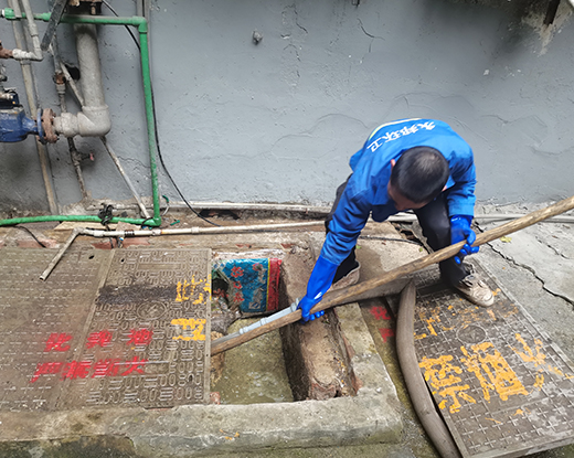 尼勒克清掏化粪池